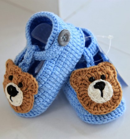 Sepatu Bayi Rajutan Apik