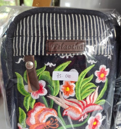 dompet bordir hitam