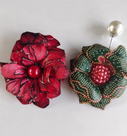 Bross Hijab Bunga Kain by Ika